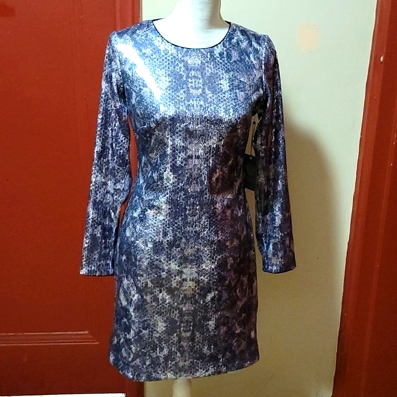 Vince Camuto Dresses & Skirts - VINCE CAMUTO SILVER SEQUIN DRESS SIZE 4